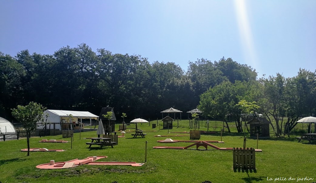 mini golf2